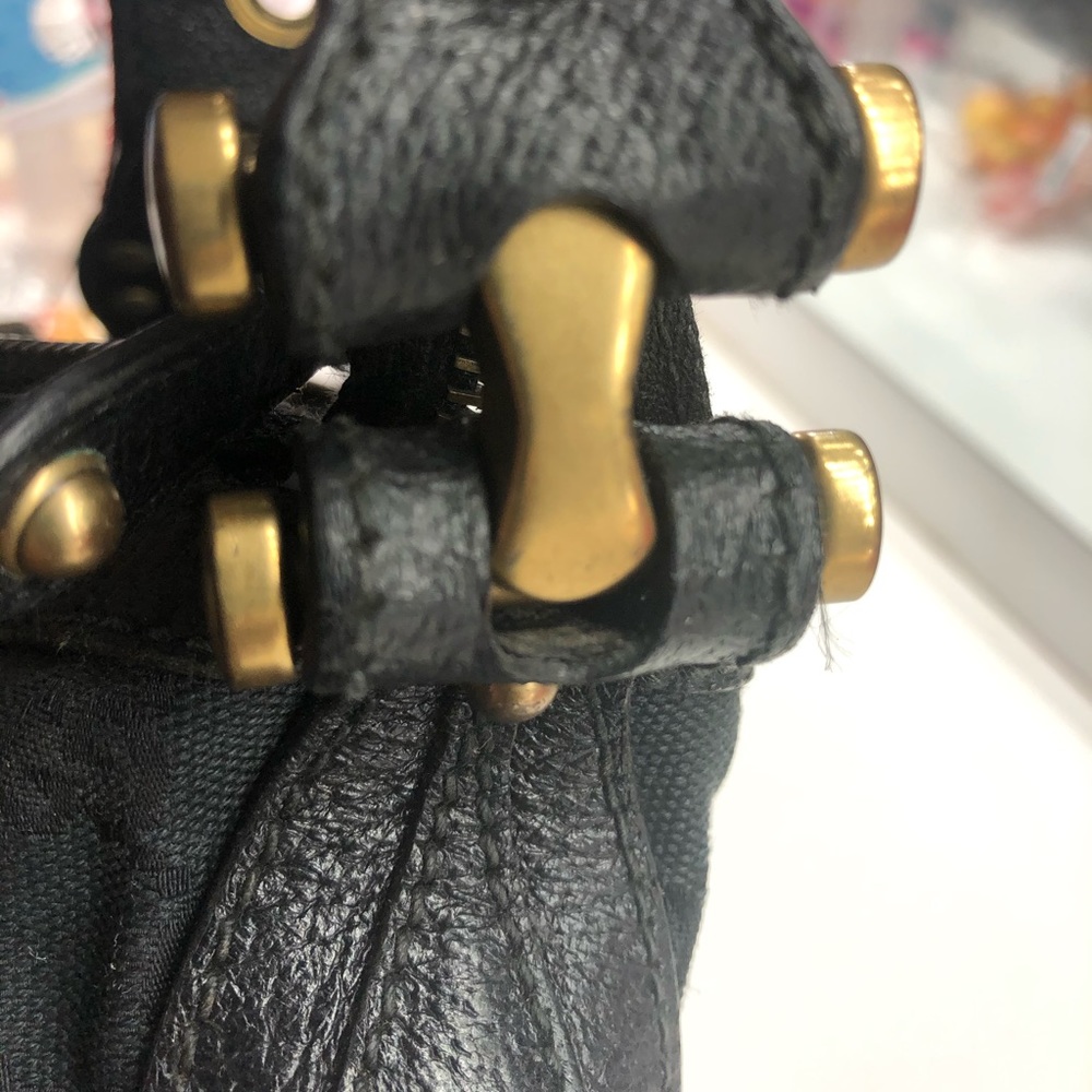 Black authentic Gucci purse - Picture 3 of 5